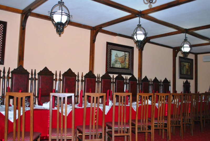 Ресторан «Княжий двір» у Луцьку фото 1