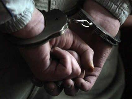 Дезертир грабував і схиляв до сексу малолітніх