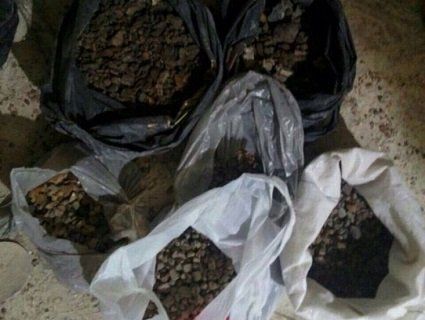 У Луцькому гаражі виявили цех по обробці бурштину