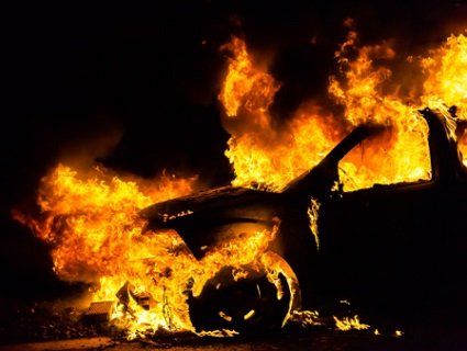 На Волині спалили автомобіль партійного функціонера