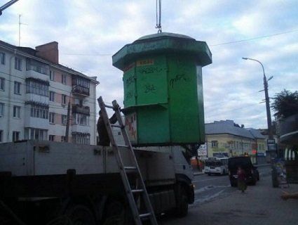 Муніципали попросили більше грошей на демонтаж споруд у Луцьку