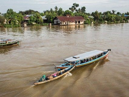 В Індонезії затонув швидкісний катер. Загинуло 47 людей