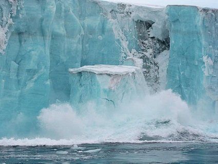 Вчені дуже занепокоєні швидким таненням льодовиків Гренландії
