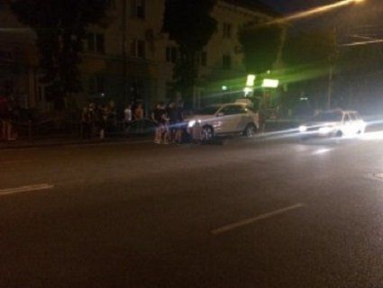 Позашляховик збив молодого хлопця