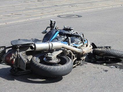 Мотоцикліст загинув, врізавшись в електроопору