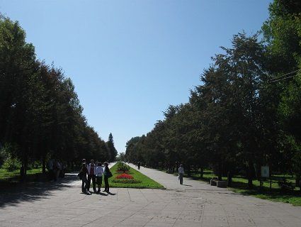 В парк Лесі Українки можуть заборонити в'їзд транспорту