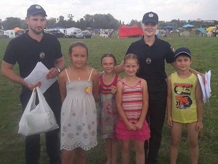 Поліцейські поспілкувалися з дітьми на «Бандерштаті»