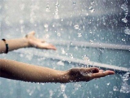 В Україну йдуть дощі та грози