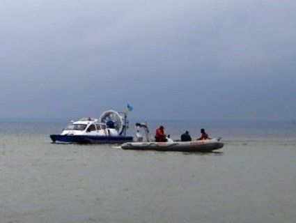 На Світязі ледь не потонули 4 людини