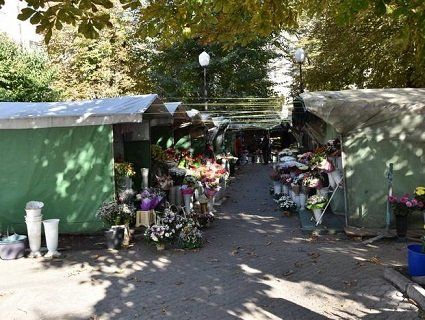 Квітковий ринок переїжджає з центру Луцька