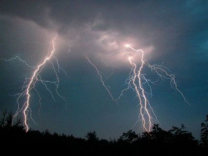 На Волині прогнозують грози та шквали