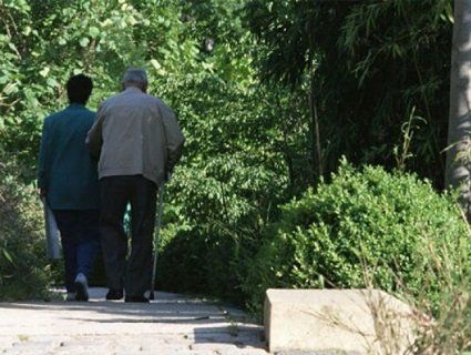 Француз утік з будинку для престарілих людей через побачення
