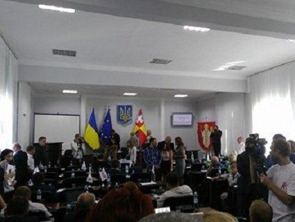 Депутати відмовилися продовжувати оренду землі під Старим ринком