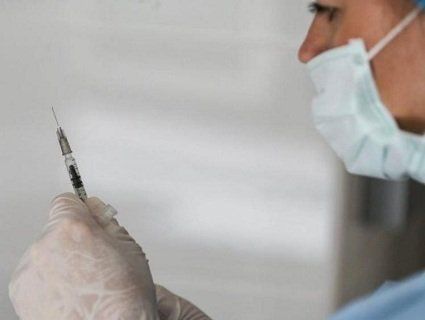 Жінка померла на сходах поліклініки не дочекавшись лікарів