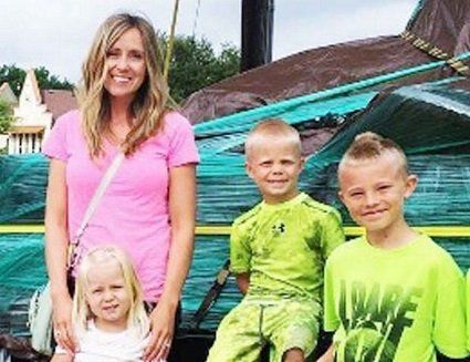 Ці хлопчики врятувалися від збоченців тільки тому, що…