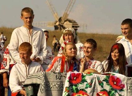 Волинь: п’яний вболівальник, кривавий Великдень-1943, загадкове подвійне вбивство (відео)