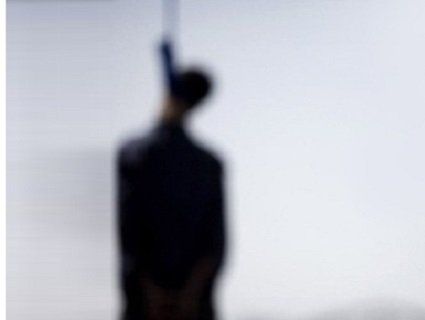 В центрі Тернополя повісився чоловік