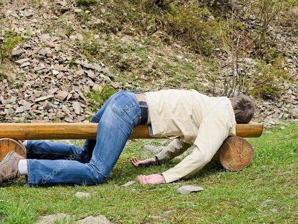 У Луцьку п'яного чоловіка прийняли за труп