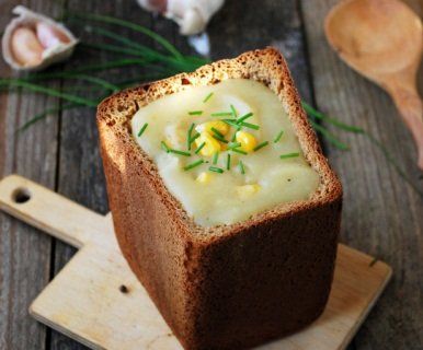 Більше двохсот корисних крем-супів  подають у тарілках, які можна…їсти