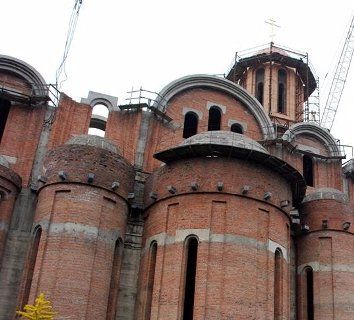 Кому належатиме недобудований Храм Московського патріархату в Луцьку?