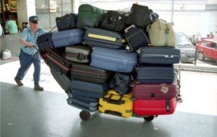 Хто краде багаж в аеропорту і як його зберегти?