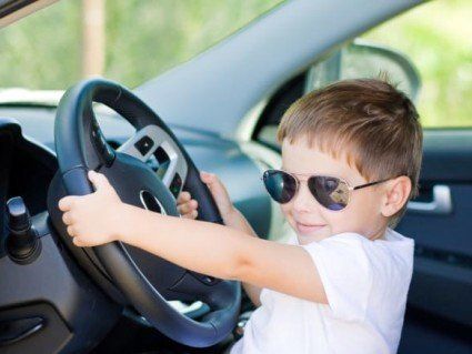 10-річний хлопчик на викраденому авто влаштував перегони з поліцією (відео)