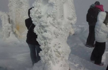 Зима прийшла в Карпати - Говерла вже під снігом (фото)