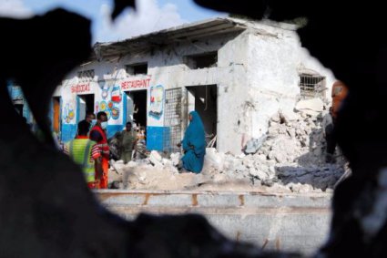 Подвійний теракт в столиці Сомалі, десятки загиблих та поранених