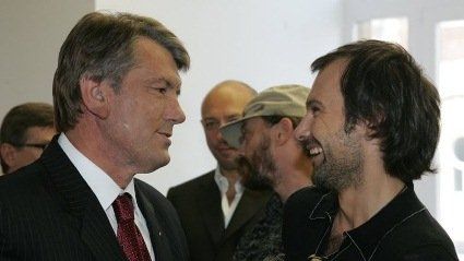 Навіщо Ющенко з Вакарчуком «сватають» в президенти?