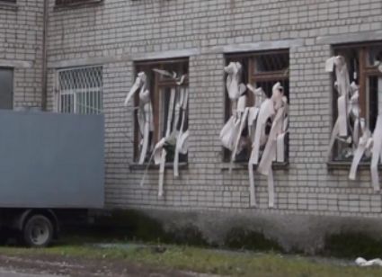 У суді Нікополя підірвали гранати: є загиблий, семеро постраждалих (відео)