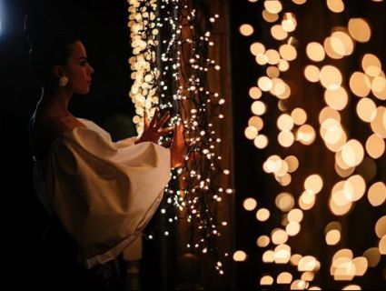 Настя Каменських презентувала новий різдвяний трек (відео)