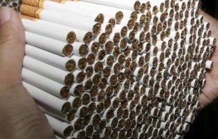 Більше як на 100 тисяч гривень українець вивозив контрабандних цигарок (відео)