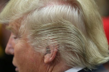 Розкрили таємницю зачіски Трампа