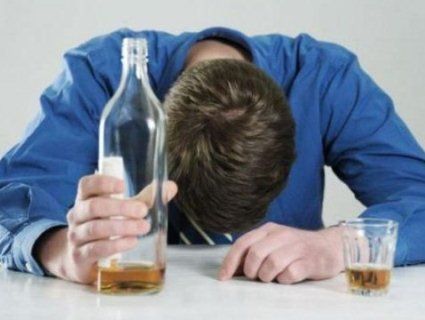 Скільки треба пити алкоголю, щоб померти
