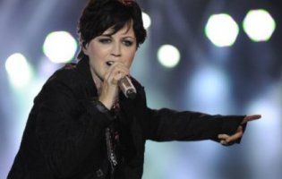 Тіло солістки гурту Cranberries Долорес О’Ріордан знайшли у лондонському готелі (відео)