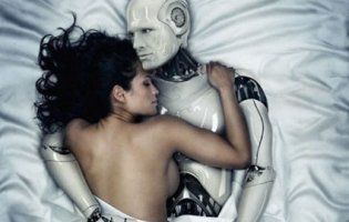 Роботи з біонічним «достоїнством» виживають чоловіків із ліжка (18+)
