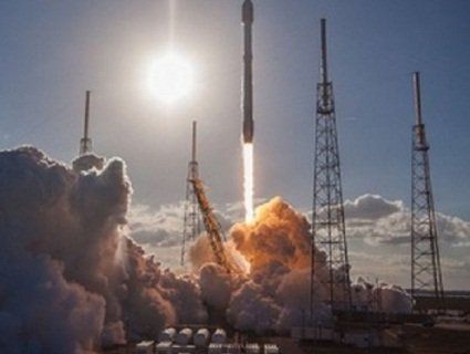 SpaceX знову відклала запуск глобального Інтернету