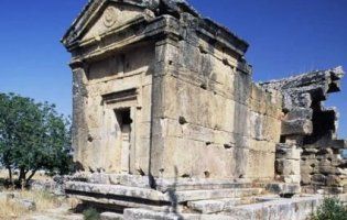 Розгадали загадку «Воріт пекла», пройшовши через які люди відразу вмирали