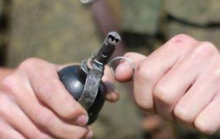 П’ятеро бойовиків підірвалися на ручній гранаті, що вибухнула в кишені одного з них