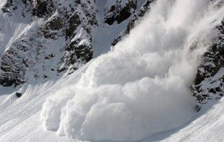 В Карпатах зійшли лавини