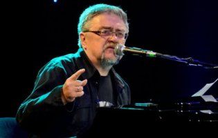 Відомий волинський музикант потрапив до реанімації з інсультом