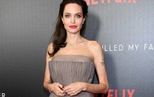 Анджеліна Джолі потрапила у лікарню через перевтому