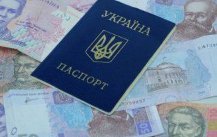 У Криму стартував великий розпродаж українських паспортів