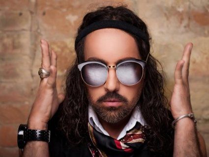 Діма Коляденко намагався зірвати концерт Ірини Білик (відео)