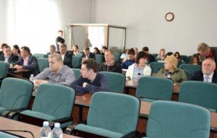 Із аварійними балконами в історичних будівлях доручили розібратися департаменту ЖКГ