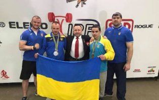 Українські силачі б’ють рекорди та виборюють медалі на чемпіонаті світу (фото)