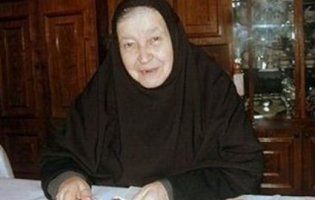 65 років провела в монастирі, присвятивши життя Богу