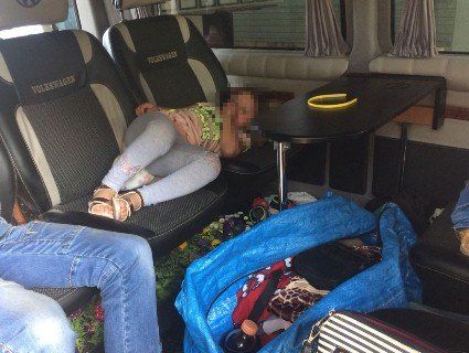 Дівчинку приховали між сумками і намагалися вивезти з України (відео)