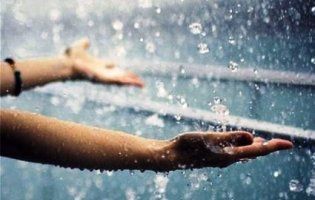 Синоптики розповіли, коли Україні чекати дощів