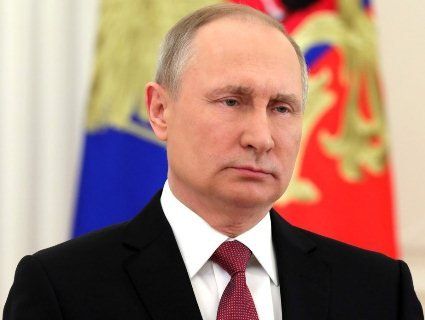 Під час інавгурації Путіна не змогли підняти триколор: знак чи збіг? (відео)
